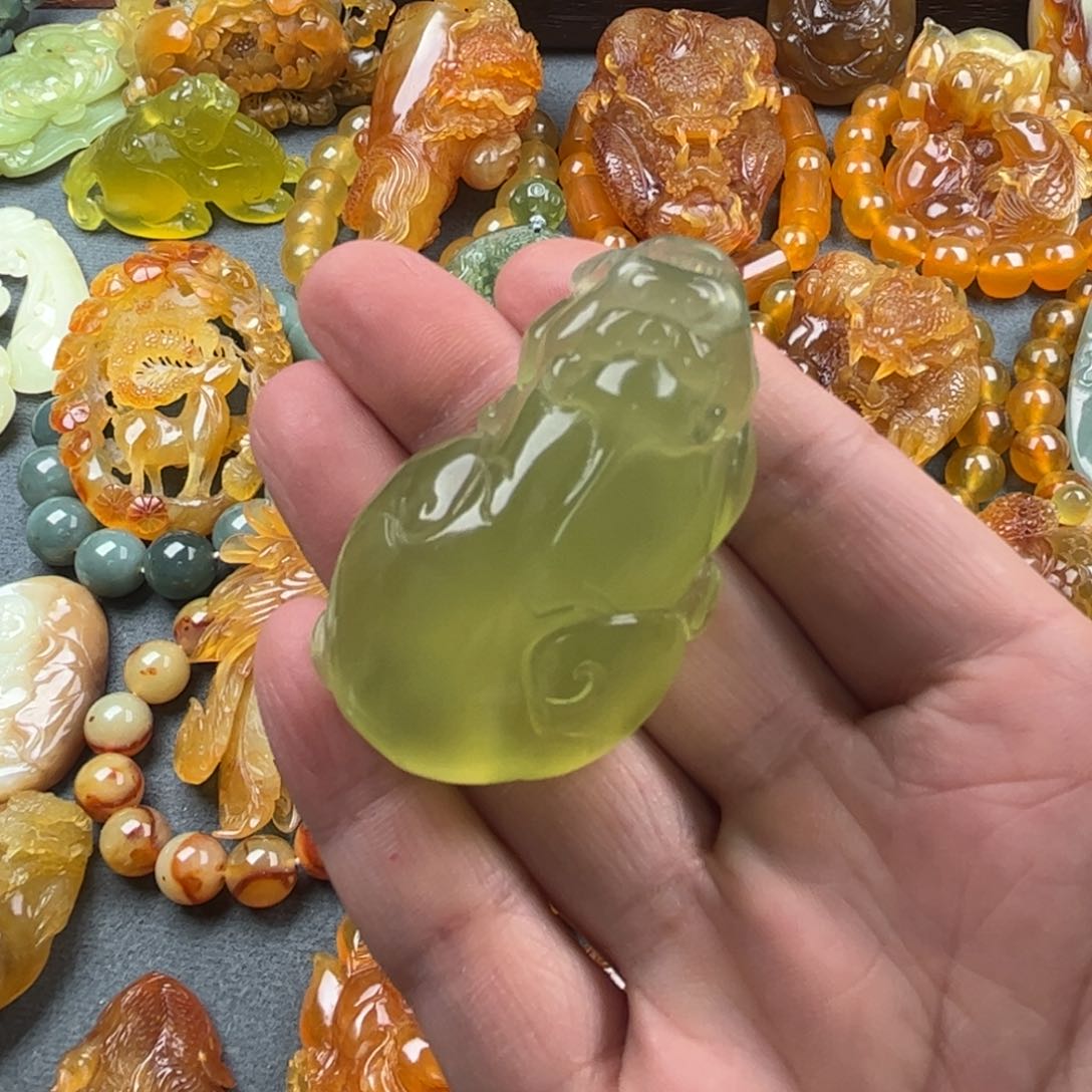 蛇纹石玉手把 手机链未镶嵌无**虑