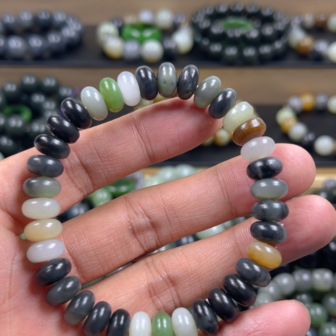 和田玉手串未镶嵌