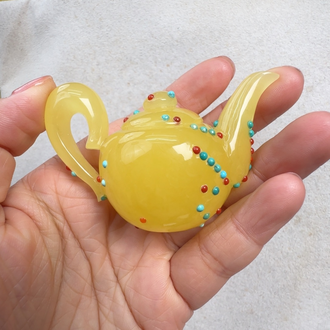 蜜蜡未镶嵌珠宝奇石