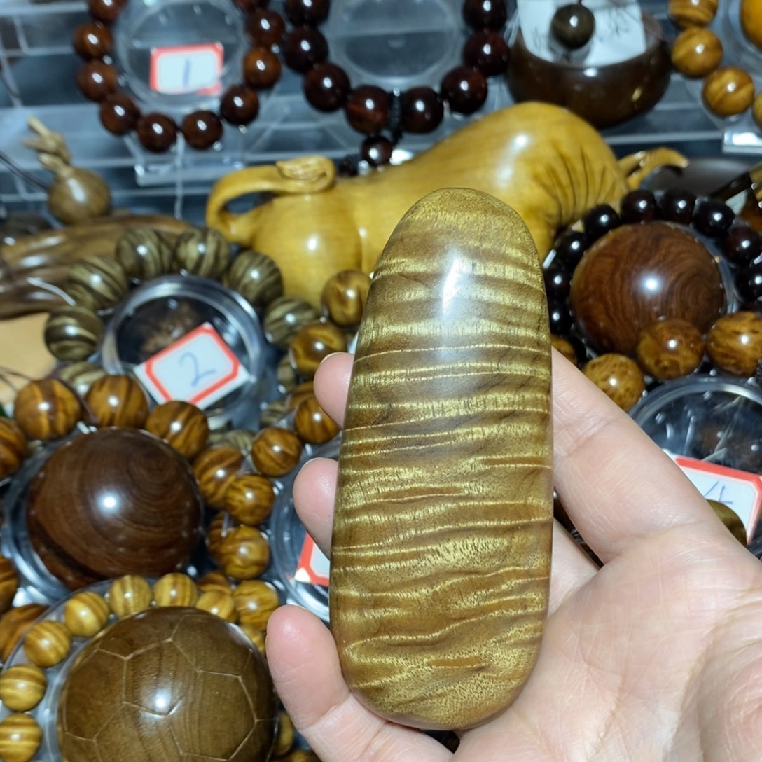 金丝楠木雕工艺品