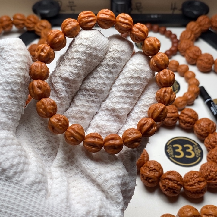 -***、文玩核桃吊坠12八棱