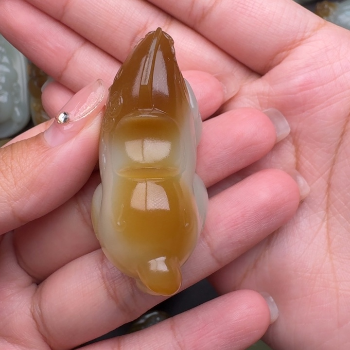 和田玉颈饰未镶嵌用****3