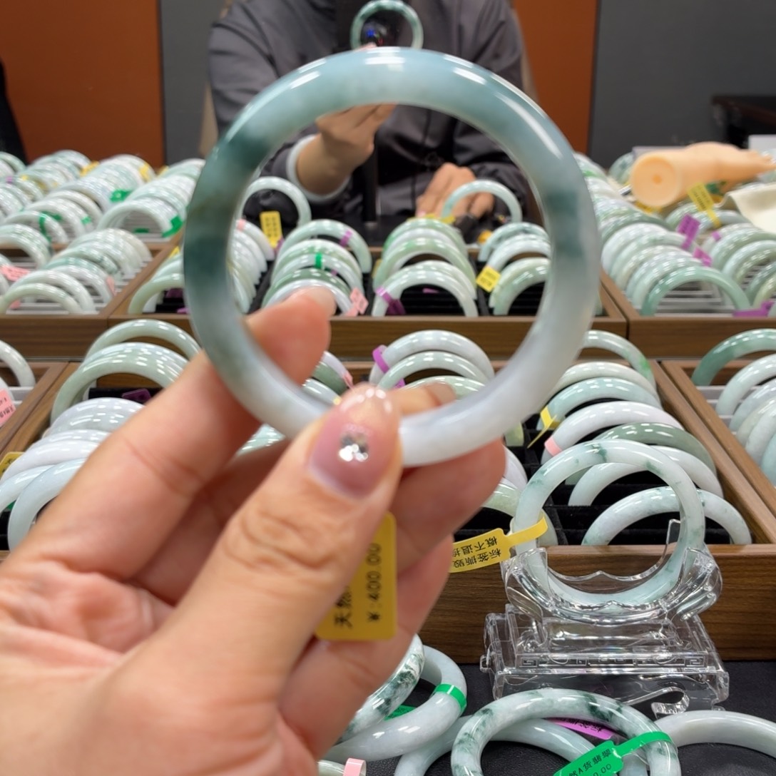 翡翠未镶嵌手镯55555