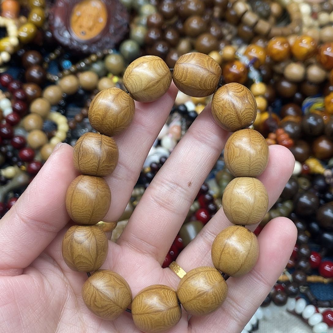 维腊木（绿檀）无事牌