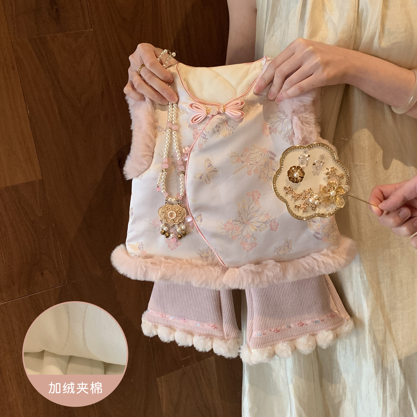 现货 女童国风马甲2026新款冬装小童过年套装女宝宝拜年服两件套