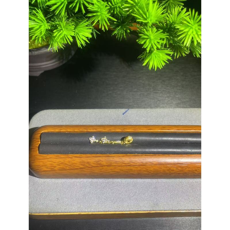 a8903黄色微镶流苏四角星吊坠多样发