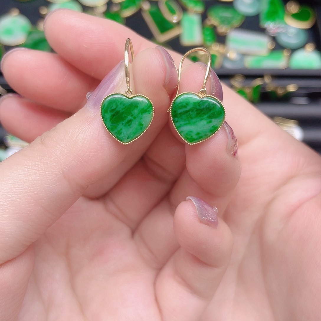 翡翠耳饰18K金镶嵌天然翡翠