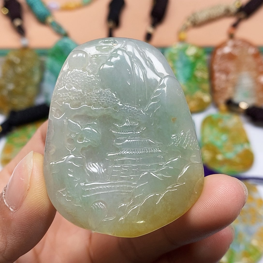 颈饰未镶嵌翡翠翡翠A货一物一证