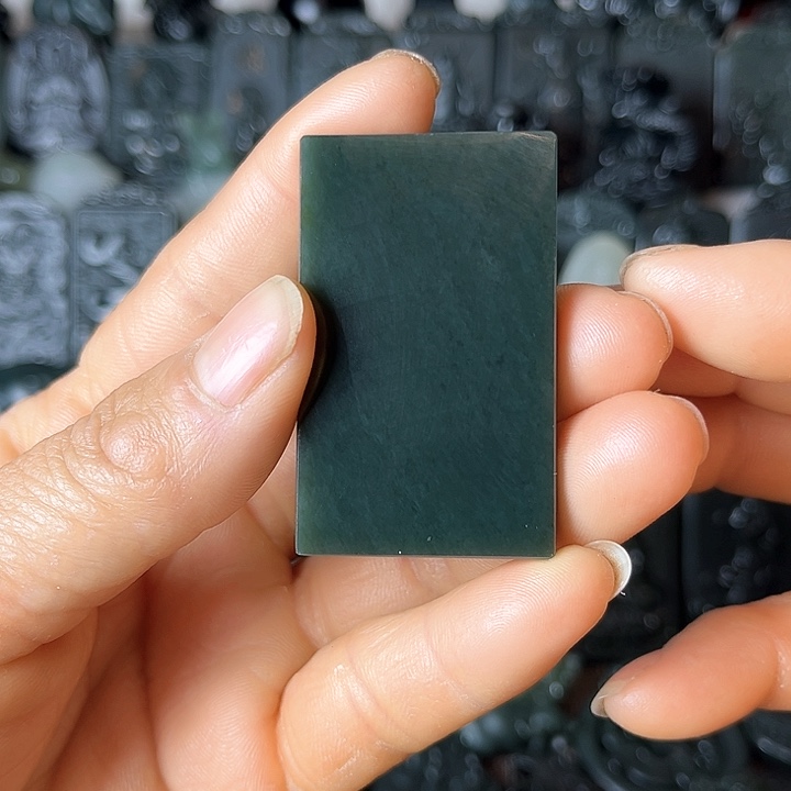 和田玉（青玉）颈饰未镶嵌