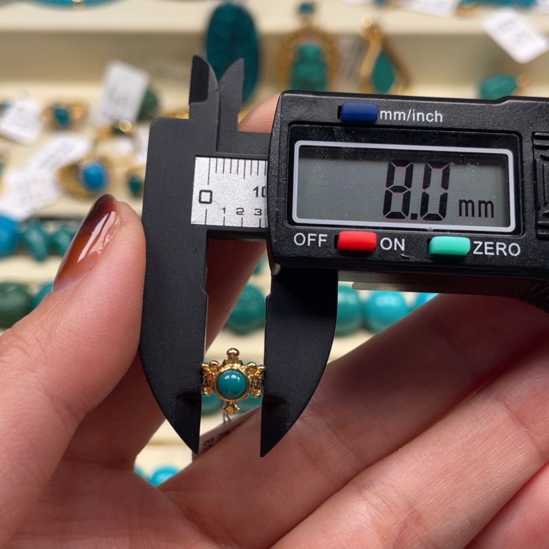 18K金镶嵌绿松石珠宝奇石皇冠