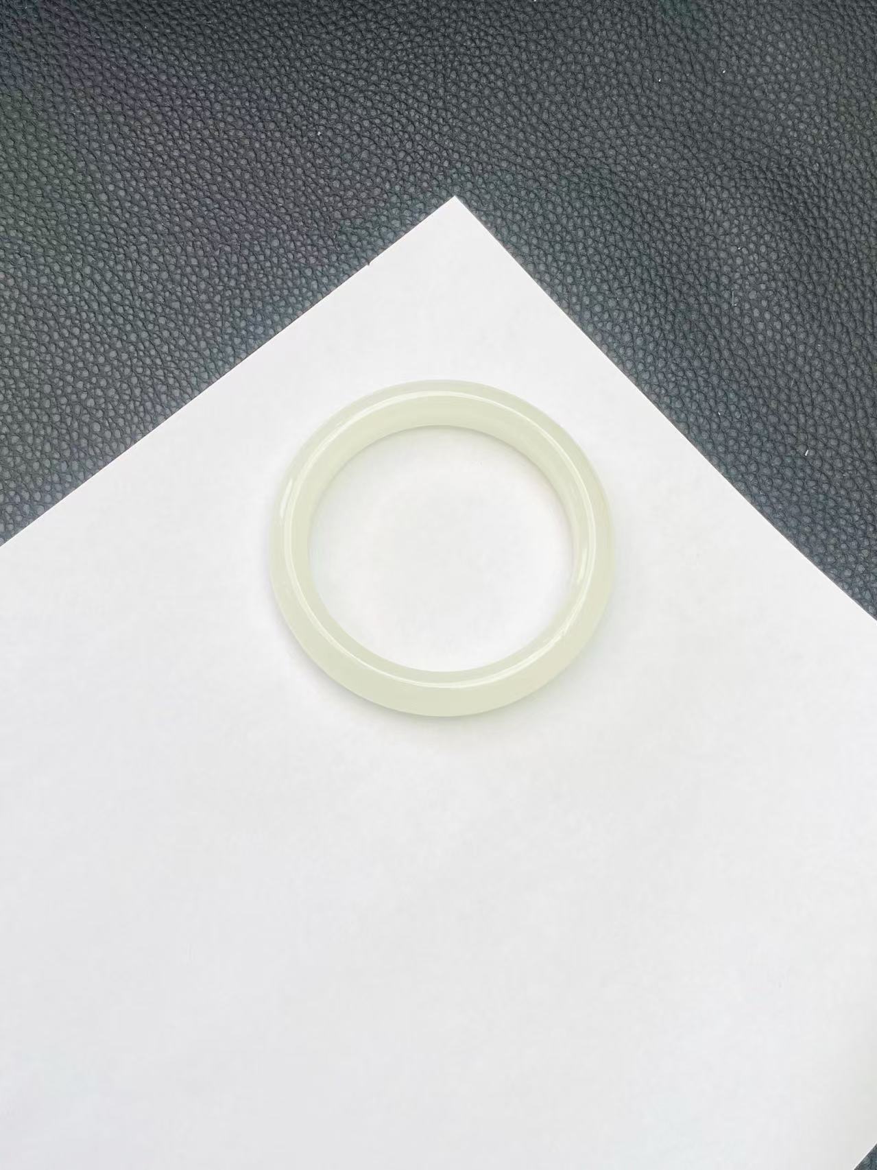 专享！新疆青白正宽版型手镯，时尚精品多样性发一！