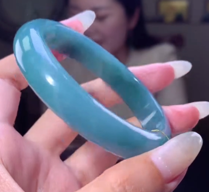 天然a货翡翠精美手镯