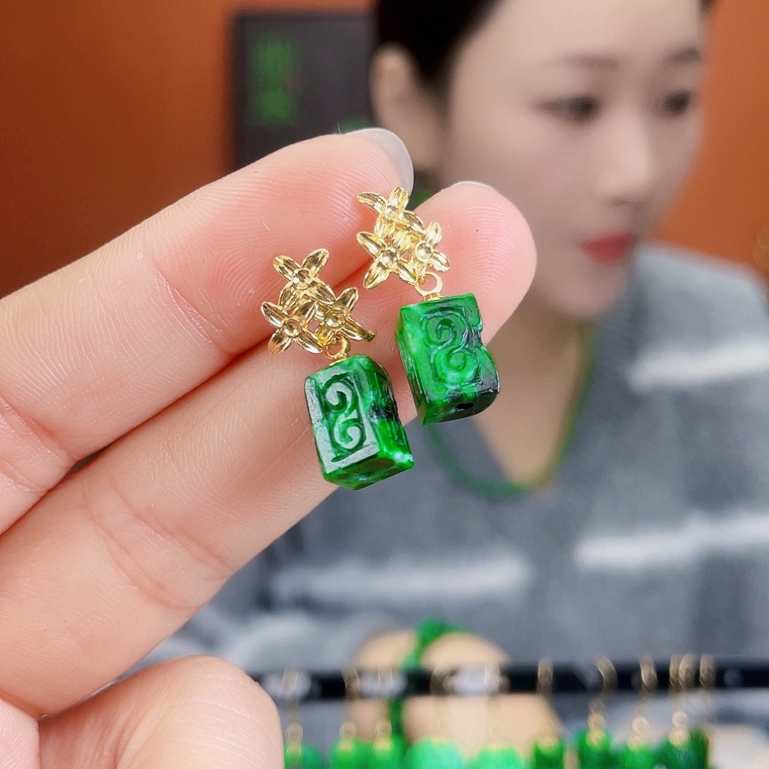 翡翠未镶嵌耳饰饰品