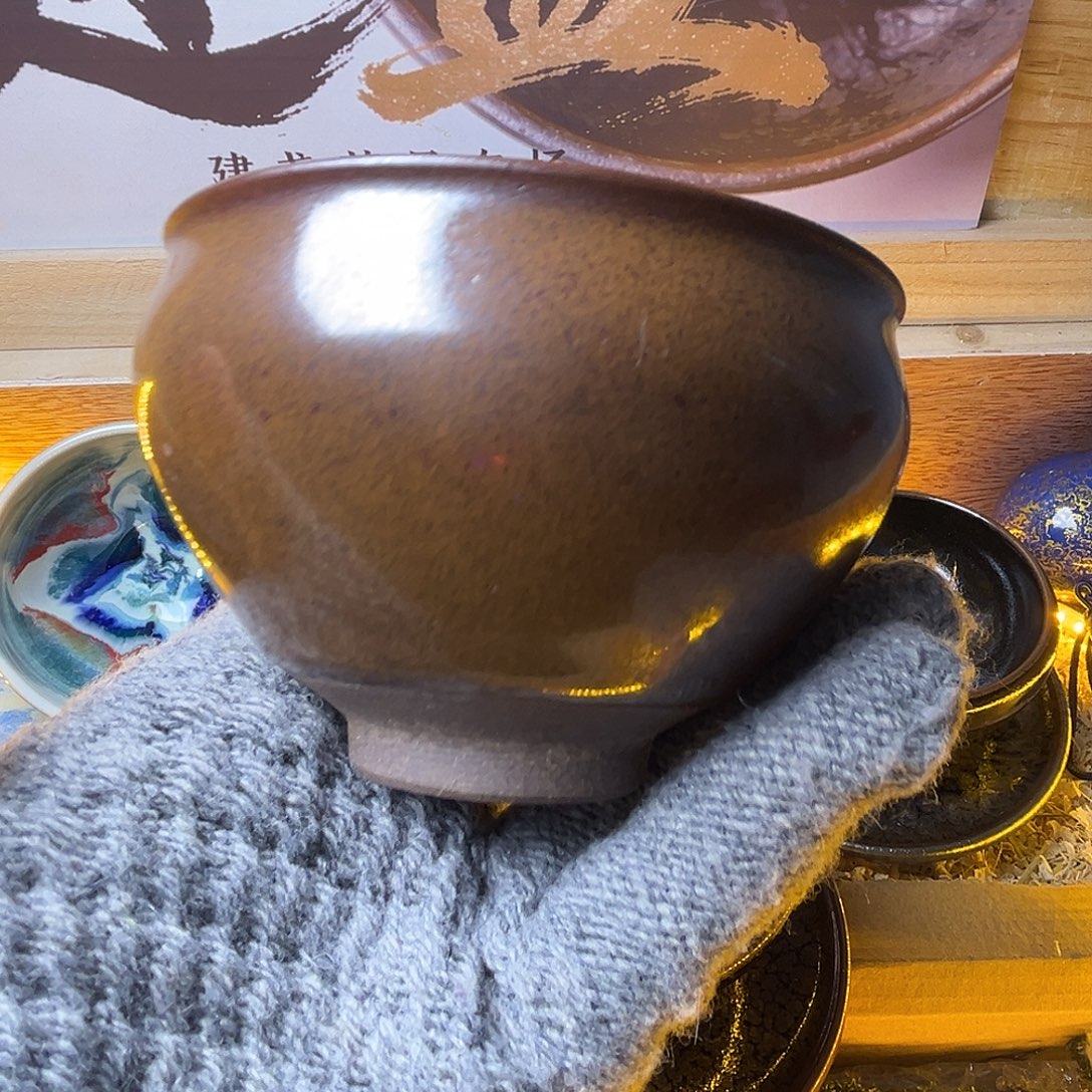 茶盏不是因为她对他不