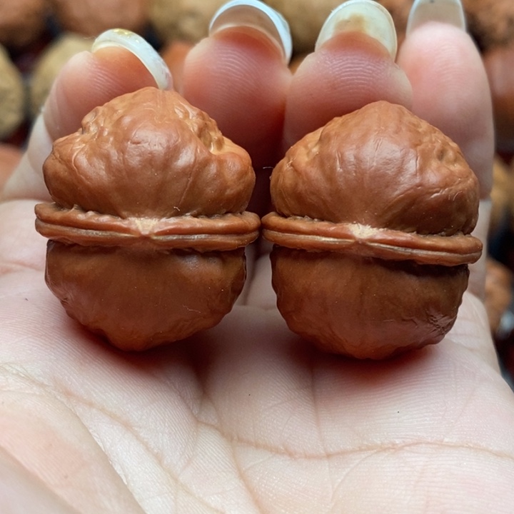 核桃精品文玩核桃手捻小红豆