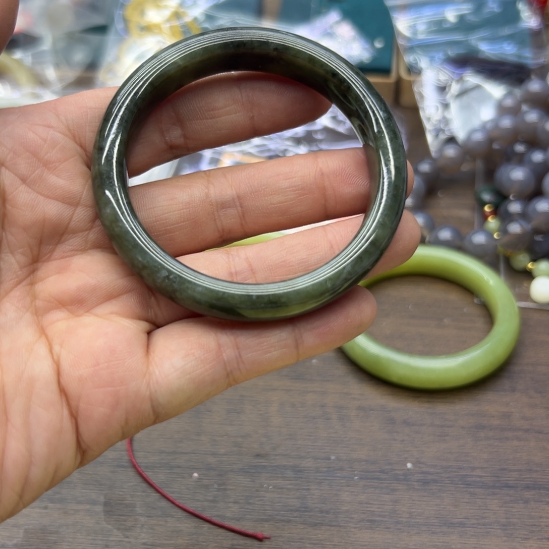 和田玉未镶嵌手镯54.2圈围731