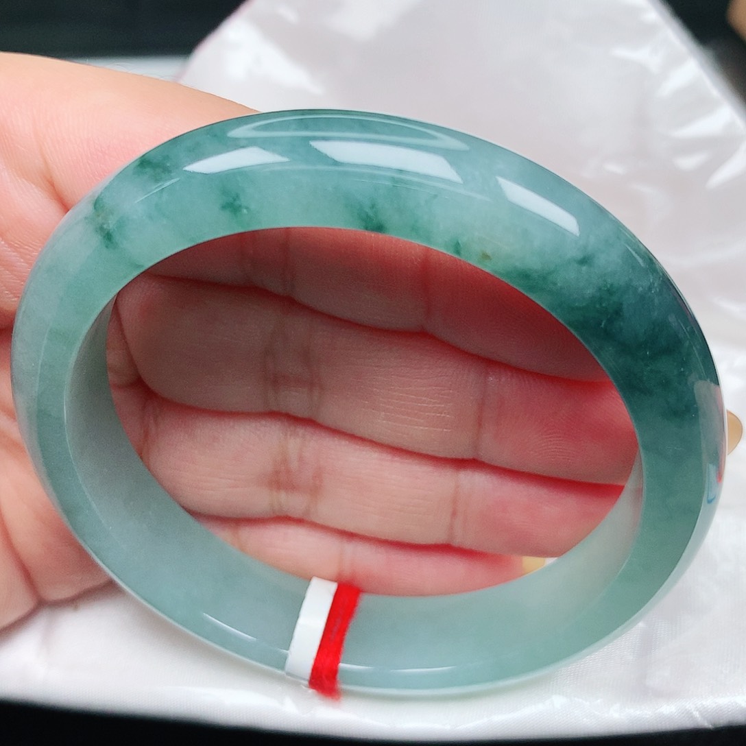 未镶嵌手镯翡翠34冰冰海蓝之谜