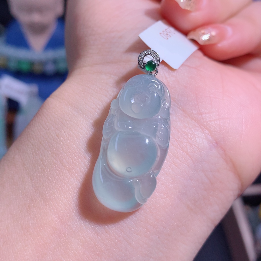 翡翠颈饰18K金镶嵌佛公