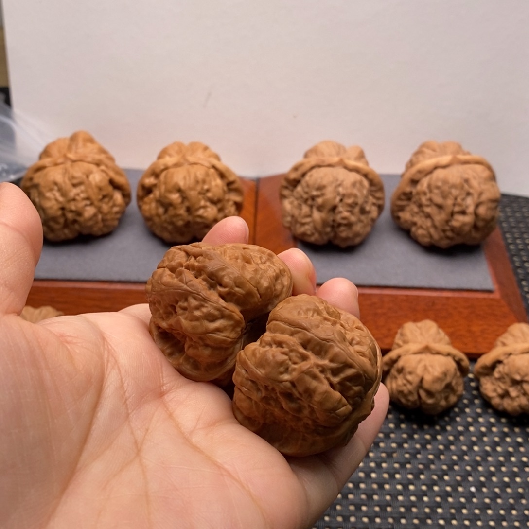 文玩核桃把件边38左右