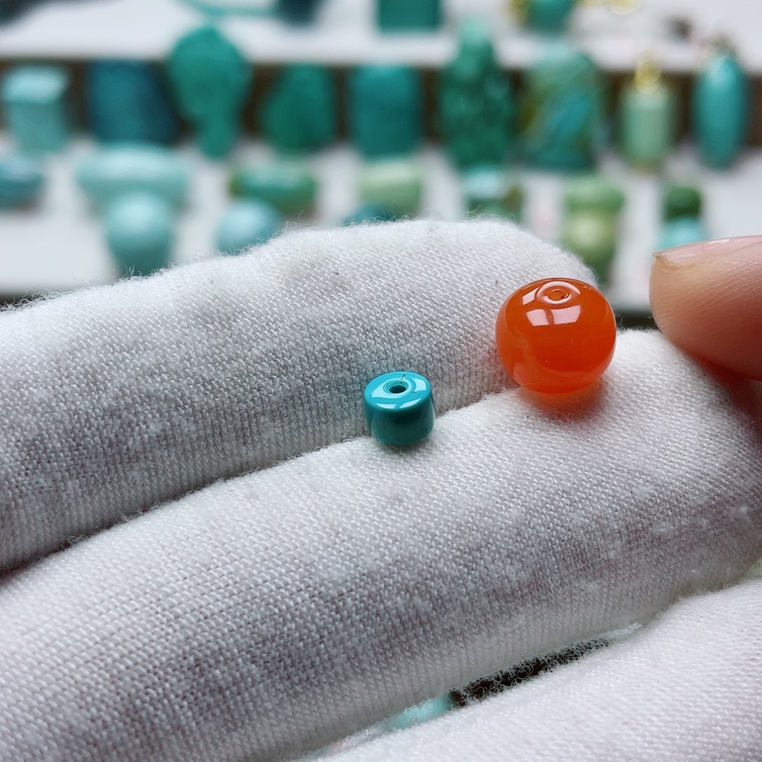 未镶嵌配饰南红玛瑙