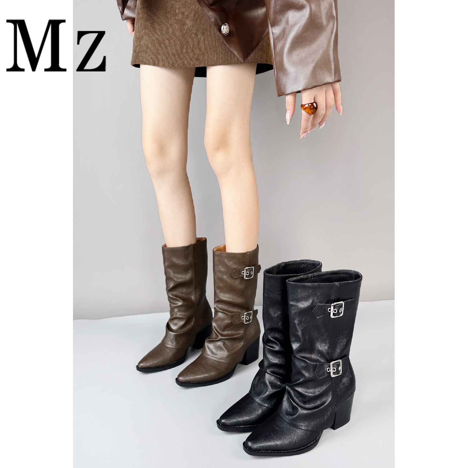 Mr.Zheng/6.5cm/裤管靴尖头粗跟高跟尖头中筒靴皮带扣堆堆靴女