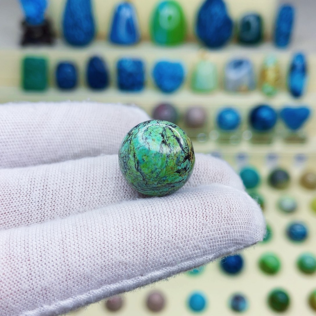 绿松石绿松石未镶嵌