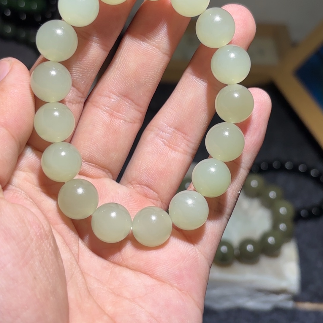 和田玉未镶嵌手链