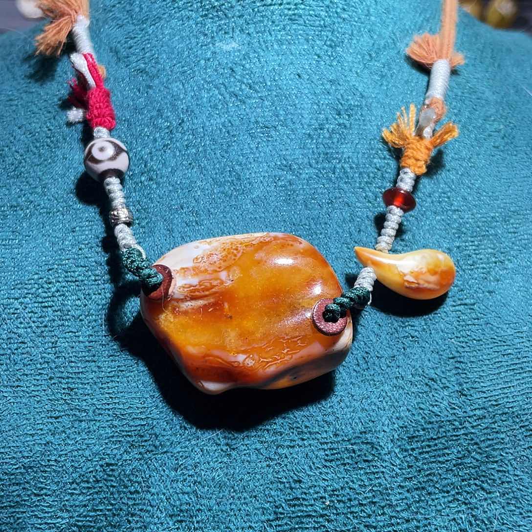 蜜蜡裸石未镶嵌福利