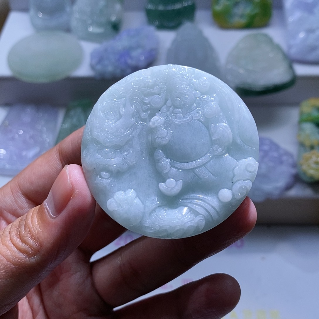 【闪购商品】翡翠颈饰未镶嵌财神