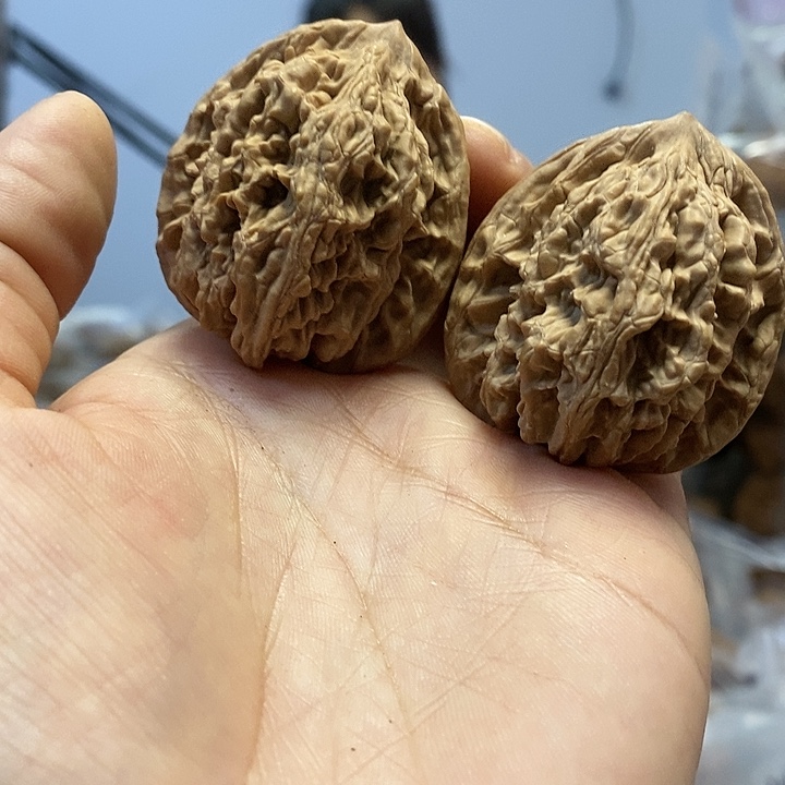 文玩核桃把件39老树虎头