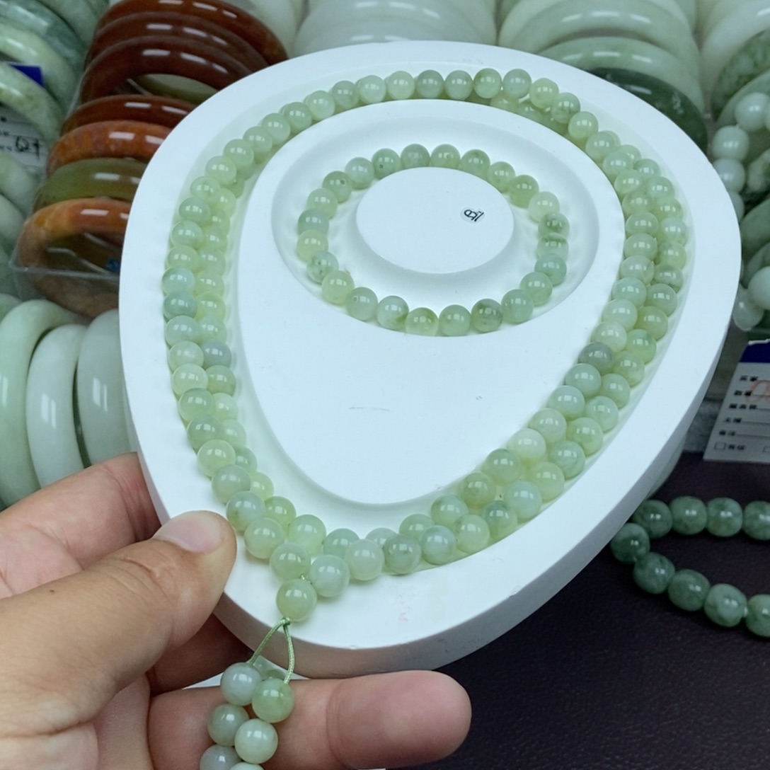 蛇纹石玉未镶嵌手链