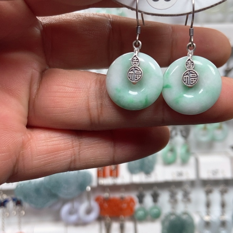 【闪购商品】翡翠耳饰银S925镶嵌翡翠