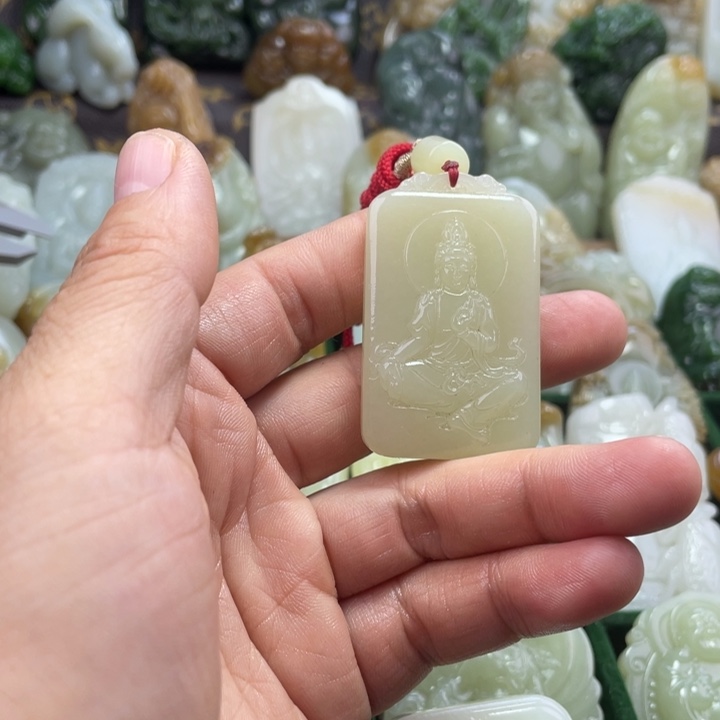 和田玉（糖玉）未镶嵌颈饰