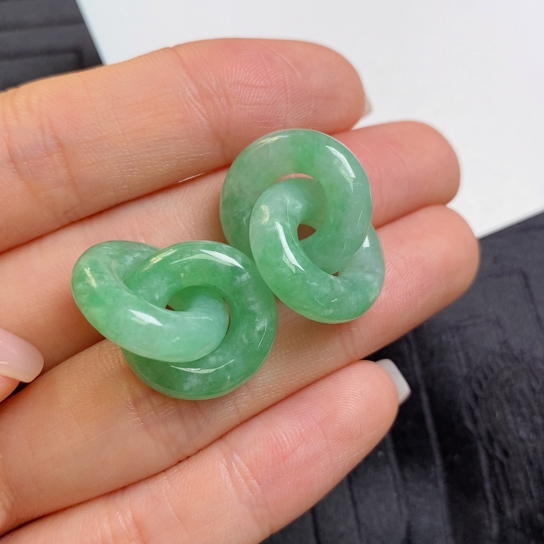 翡翠未镶嵌耳饰果绿色双环
