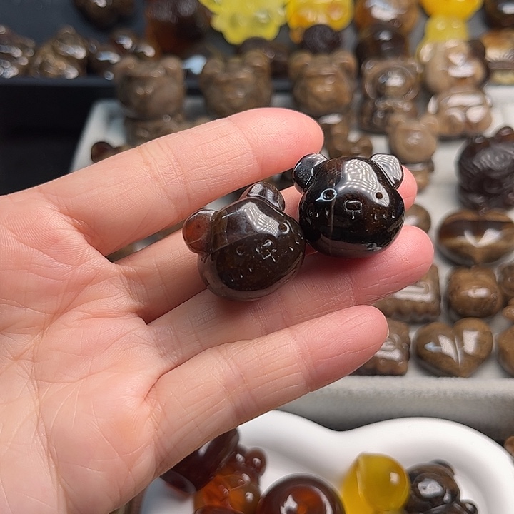 琥珀颈饰未镶嵌根珀