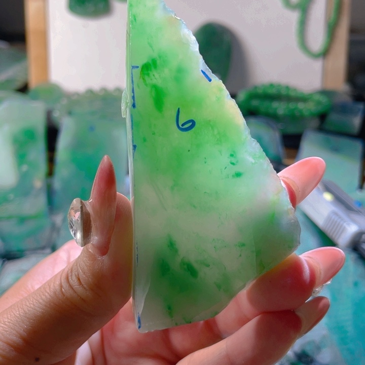 石英质玉未镶嵌珠宝半成品