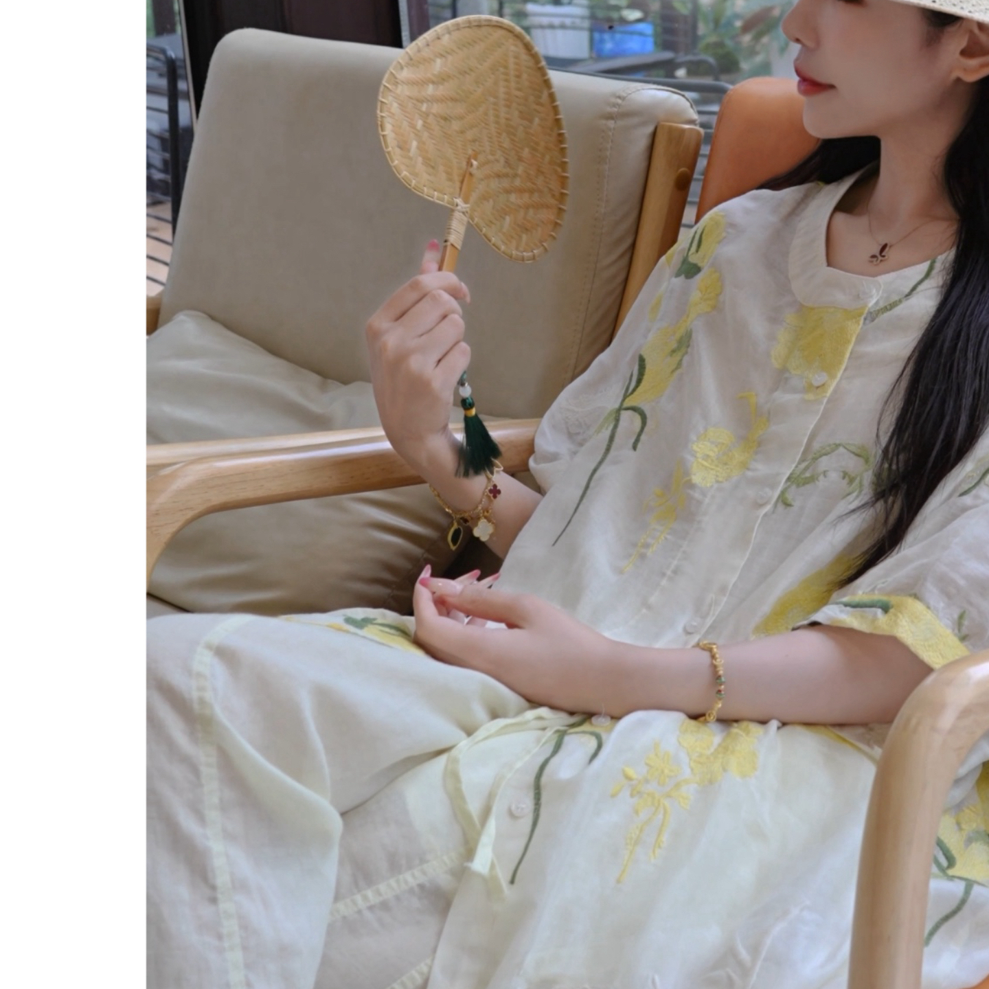 梦回故里 文艺风芍药花刺绣宽松新中式袍子