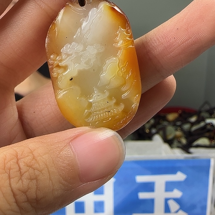 和田玉未镶嵌颈饰