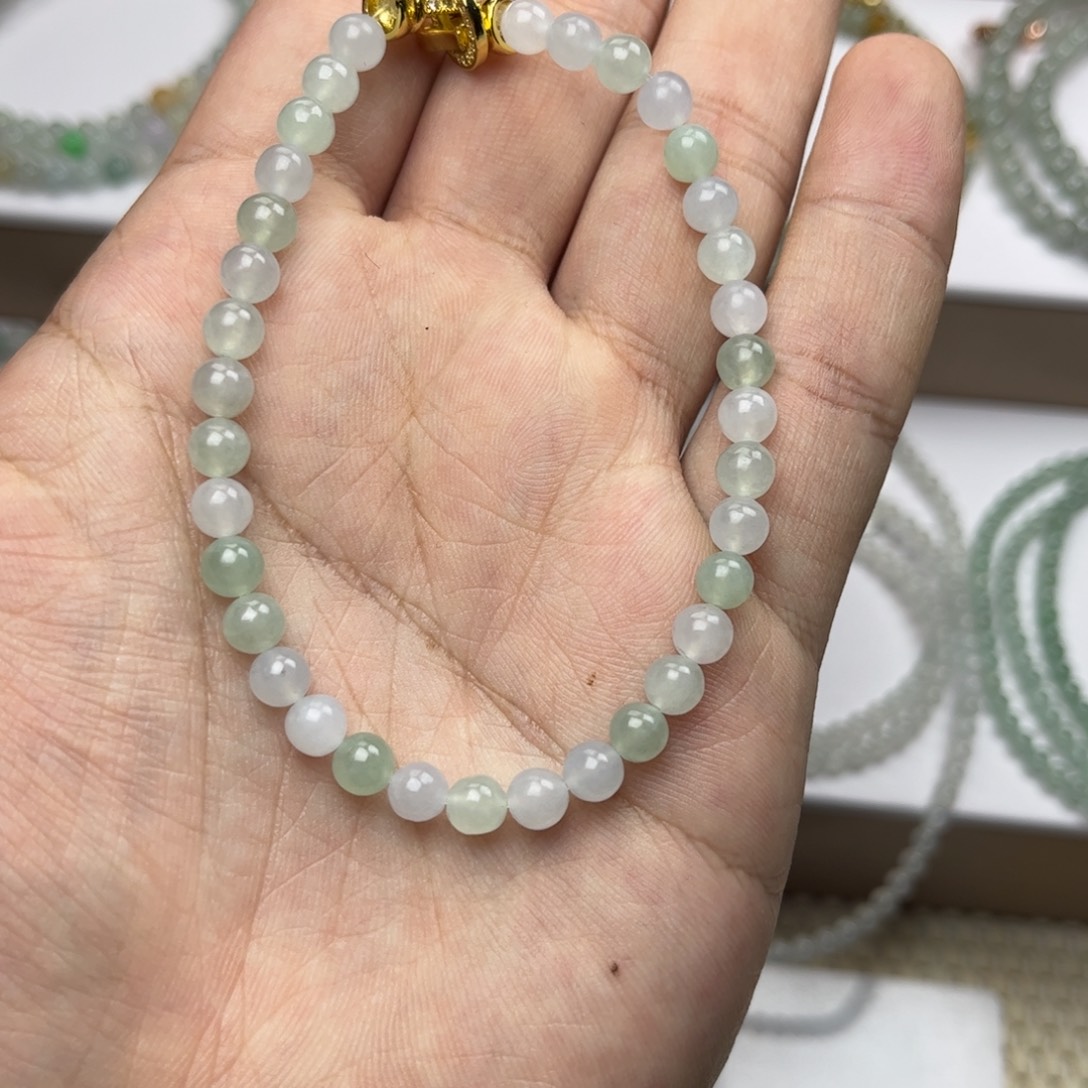 翡翠未镶嵌颈饰122