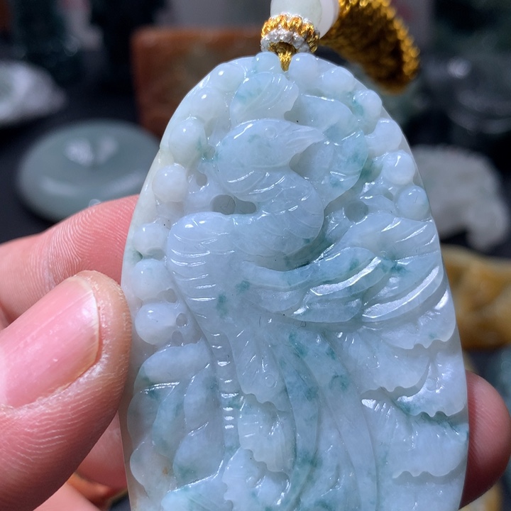 翡翠未镶嵌颈饰保真天然a货翡翠