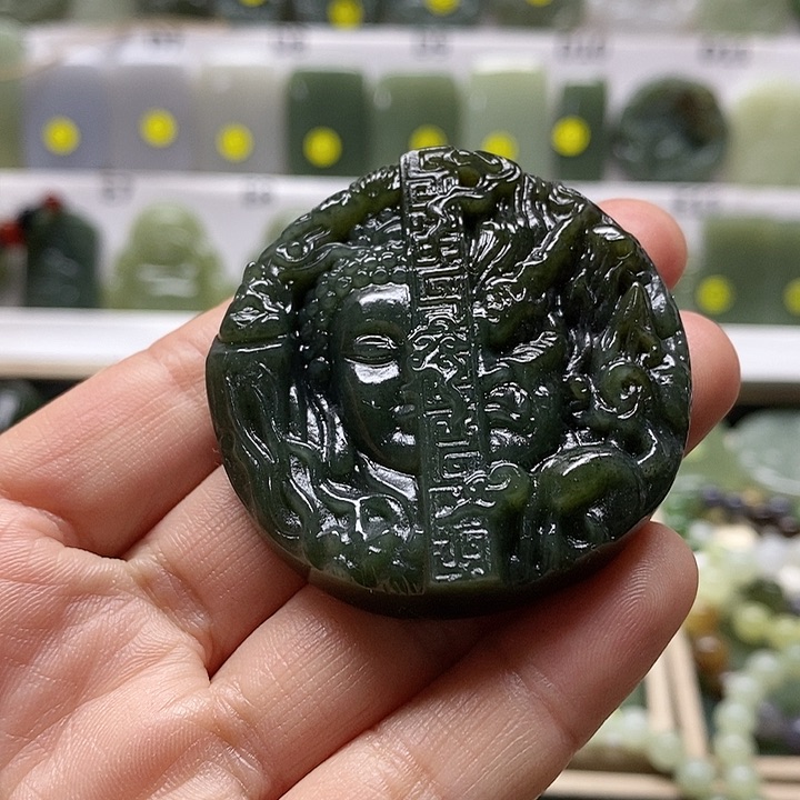 和田玉颈饰未镶嵌