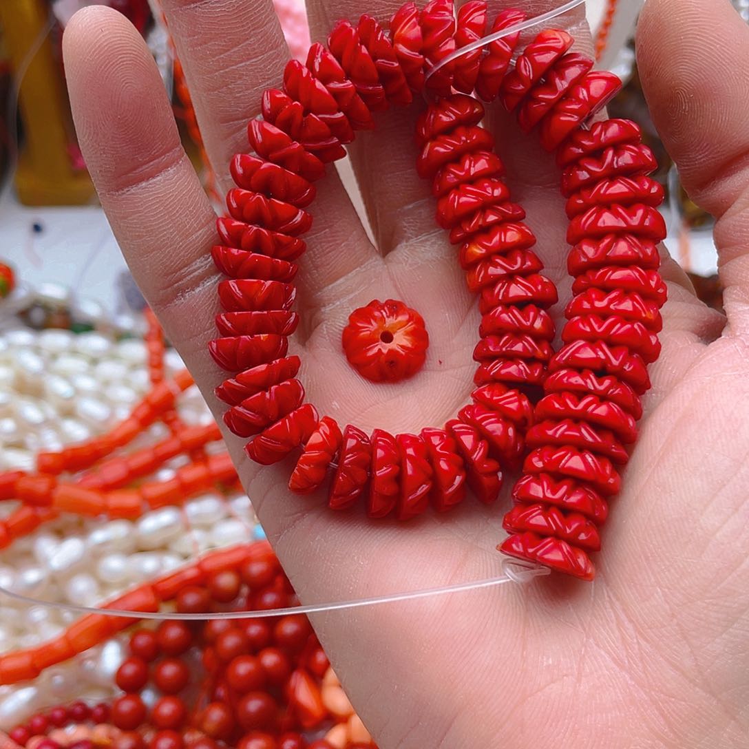 玛瑙/玉髓珠宝半成品未镶嵌三姑娘雕刻4颗卡12