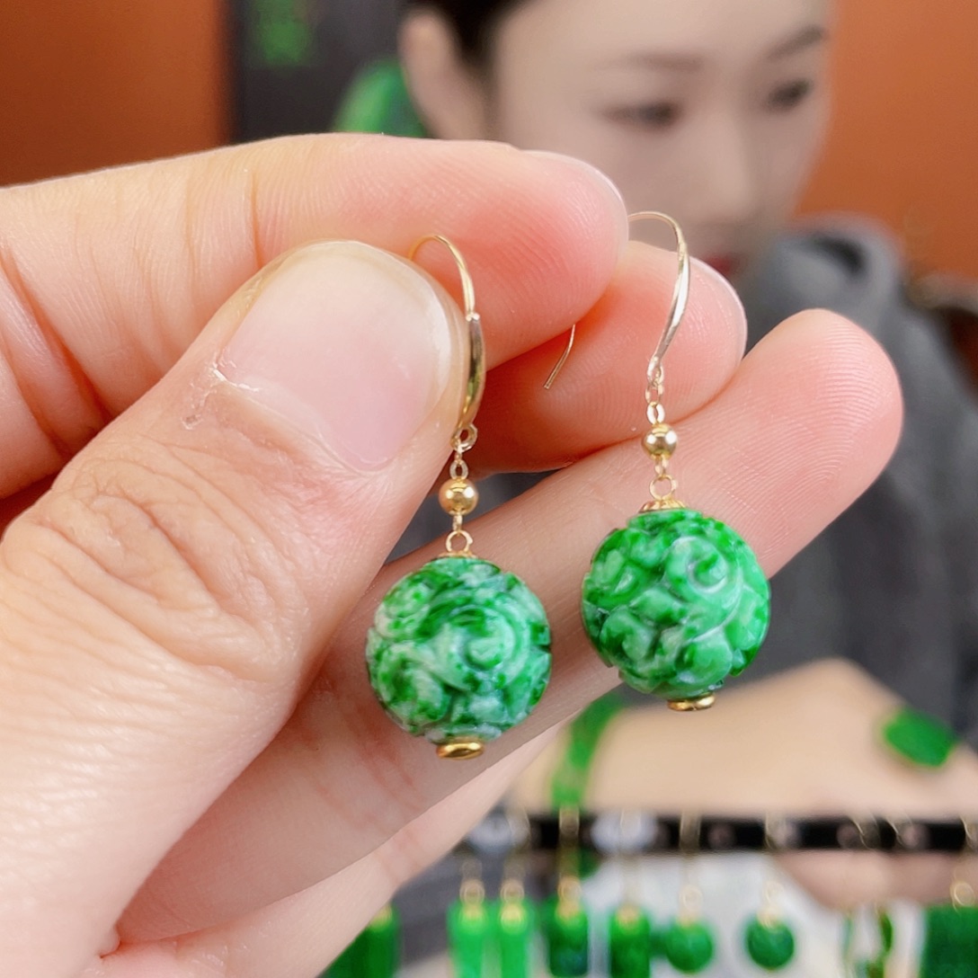 翡翠18K金镶嵌耳饰