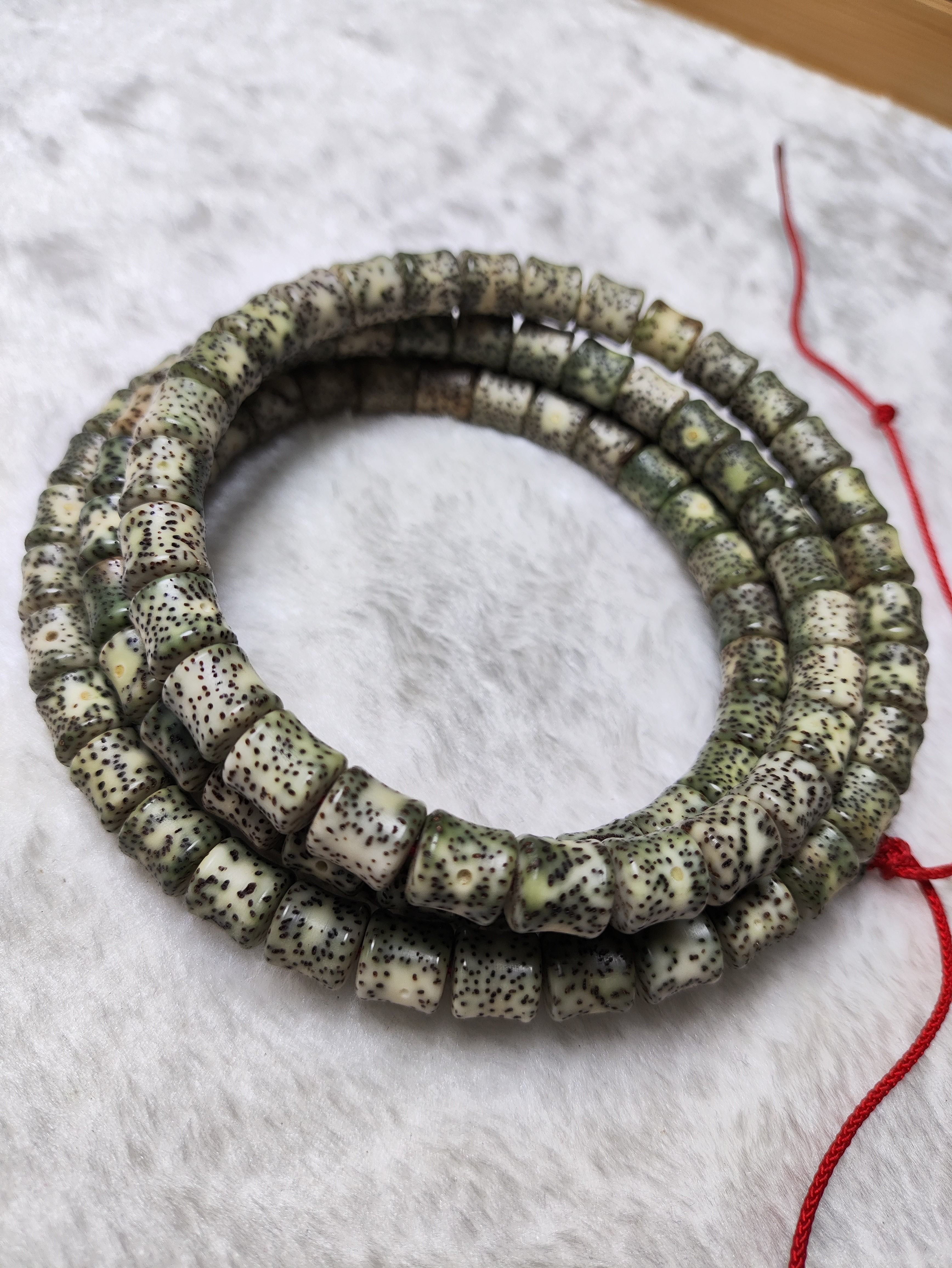 星月菩提，石玉料青花瓷竹节脖挂尺寸9×9