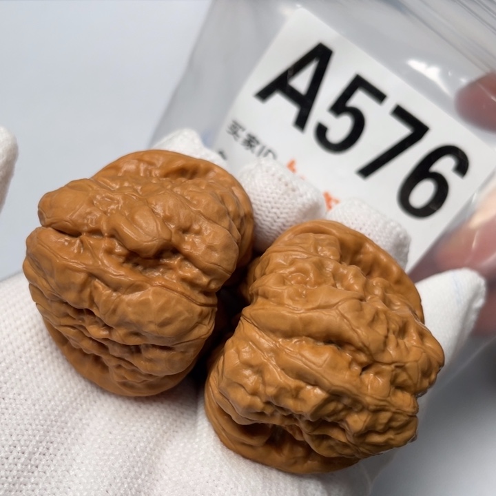 文玩核桃把件四开40 43 30