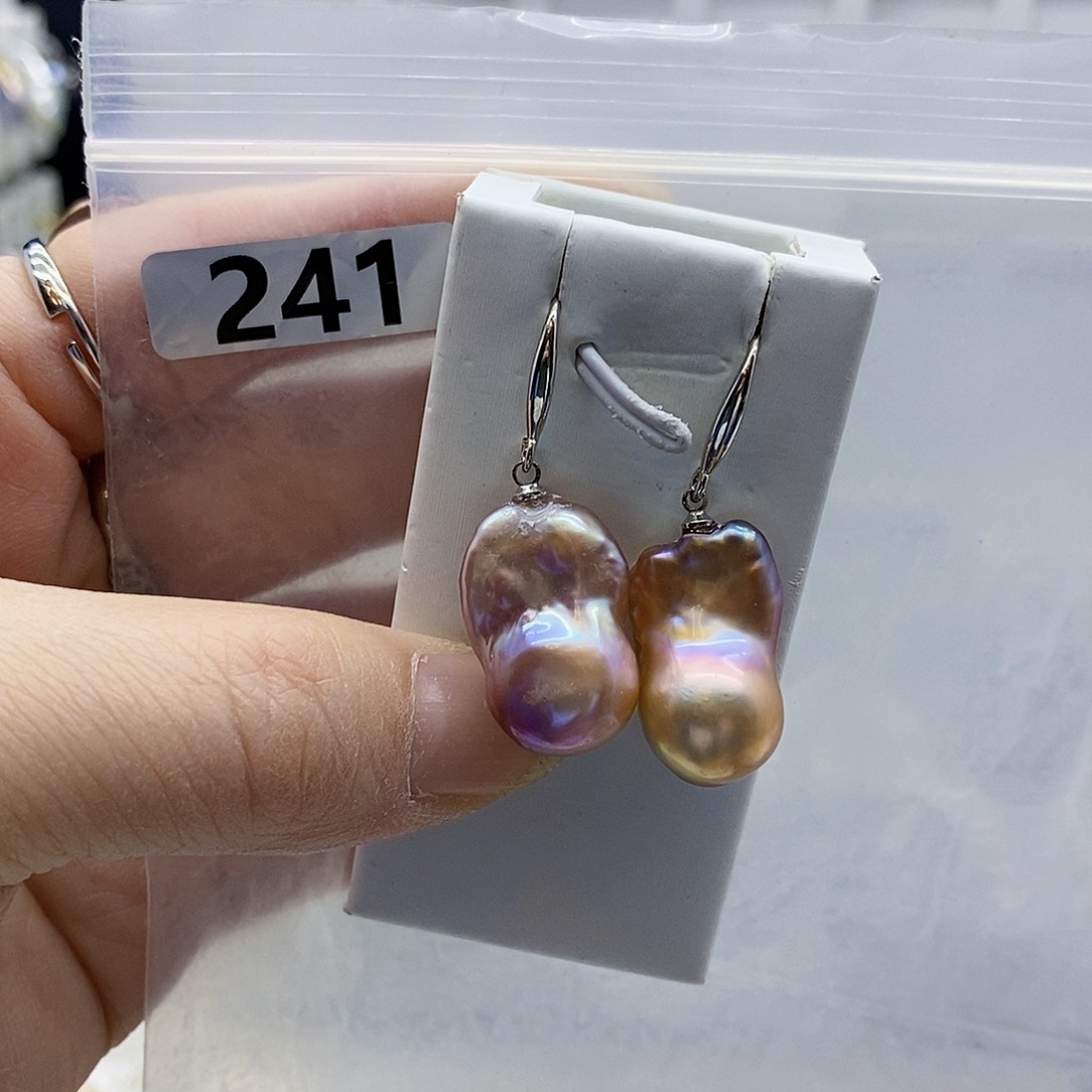 颈饰合金淡水珍珠