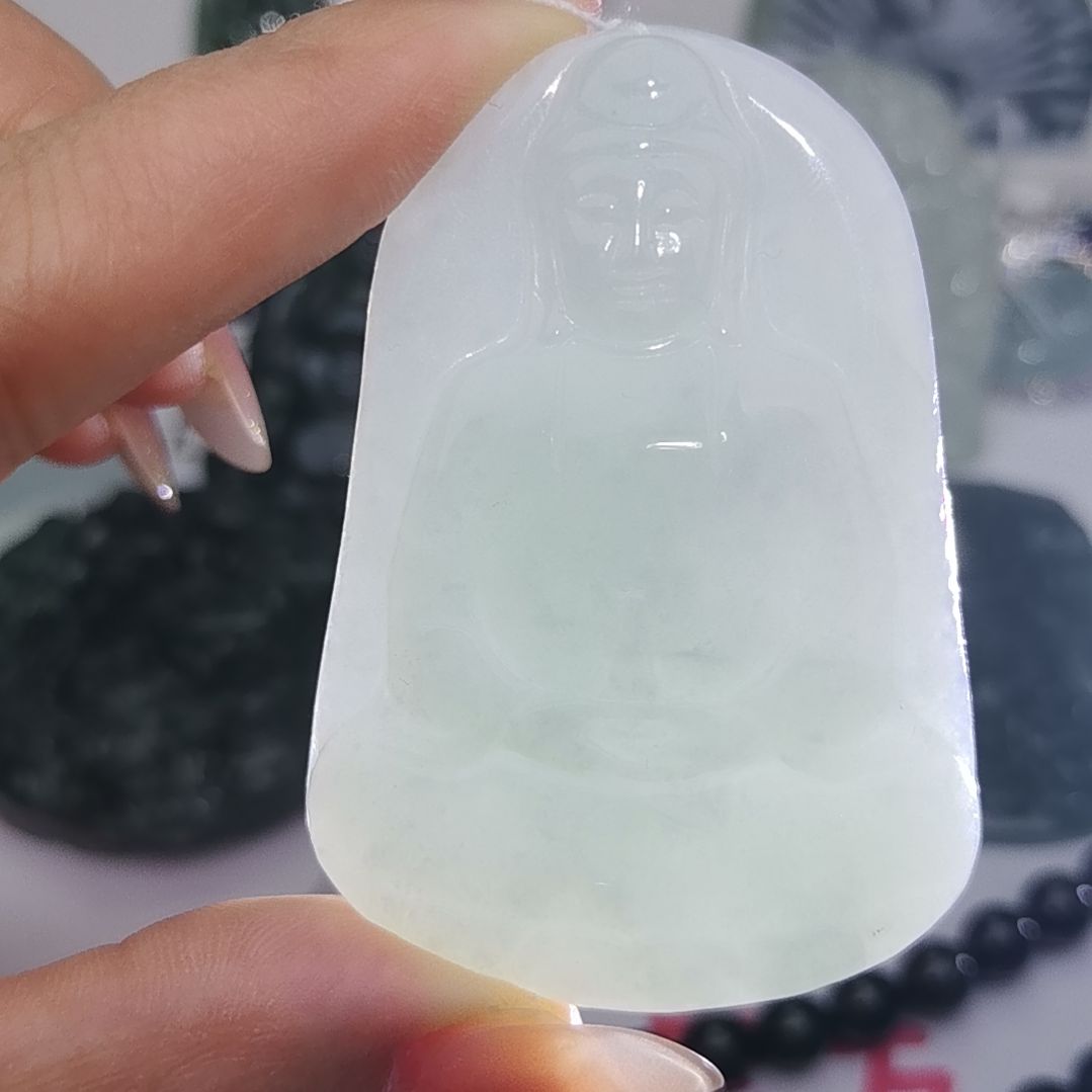 翡翠颈饰未镶嵌天然的A货翡翠多样性发货