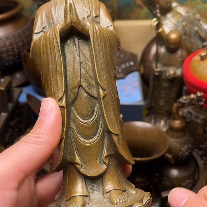 精美铜器批发档口