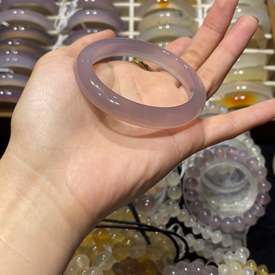 柠***荼玛瑙/玉髓未镶嵌手镯