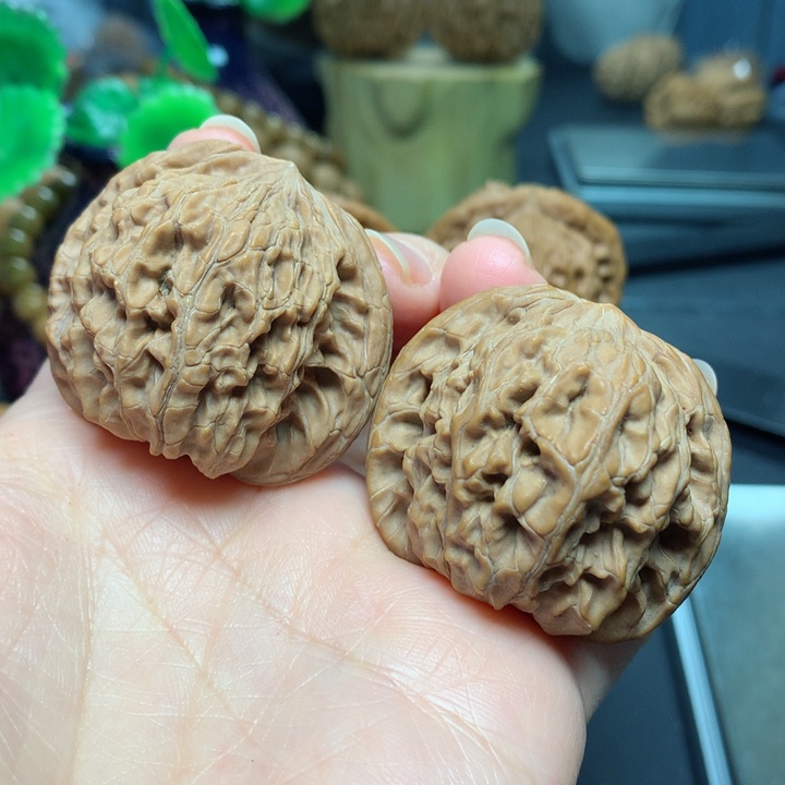 文玩核桃吊坠山地磨盘42